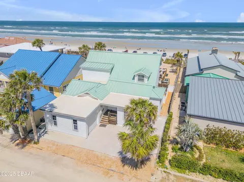 1307 Hill St, New Smyrna Beach, FL 32169