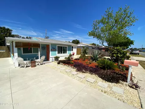 Exterior - 161 Roberta Rd, Ormond Beach, FL 32176 photo 2 of 16