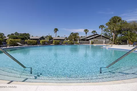 Exterior - 130 Limewood Pl #4, Ormond Beach, FL 32174 photo 6 of 7