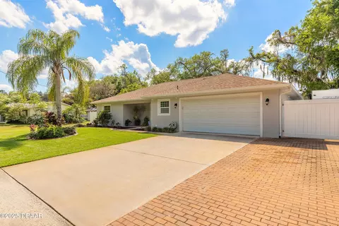 4520 Spruce Creek Rd, Port Orange, FL 32127