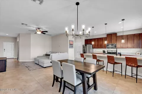 Dining - 5433 Estero Loop, Port Orange, FL 32128 photo 2 of 3