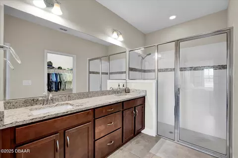 Bath - 5433 Estero Loop, Port Orange, FL 32128 photo 1 of 1