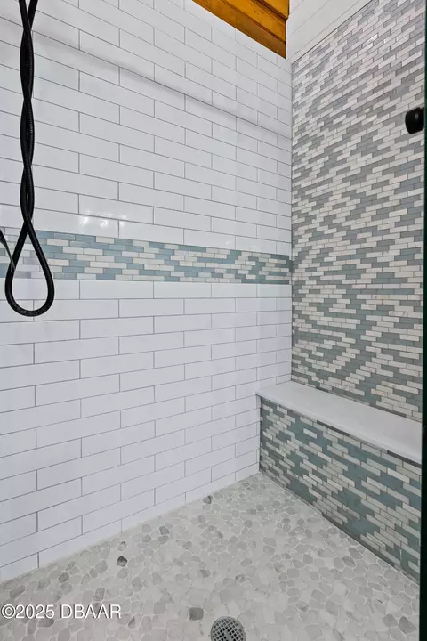 Bath - 2928 Oak Trl, Edgewater, FL 32141 photo 3 of 9