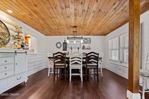 Dining - 2928 Oak Trl, Edgewater, FL 32141 photo 5 of 6