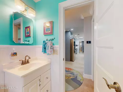 Bath - 23 Sunny Beach Dr, Ormond Beach, FL 32176 photo 2 of 3
