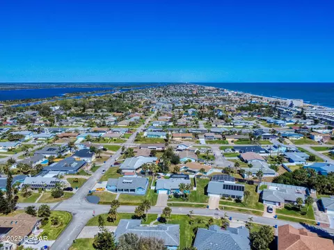 View/Area - 23 Sunny Beach Dr, Ormond Beach, FL 32176 photo 8 of 10