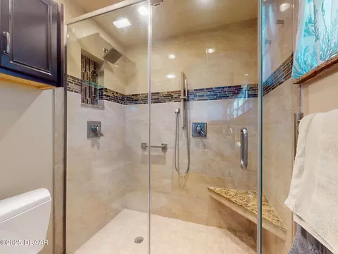 Bath - 23 Sunny Beach Dr, Ormond Beach, FL 32176 photo 3 of 3