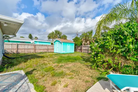 Exterior - 47 Alamanda Dr, Ormond Beach, FL 32176 photo 3 of 6