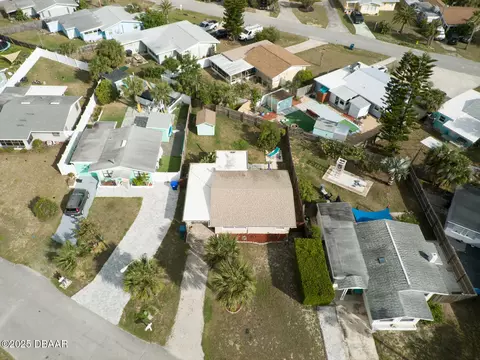 View/Area - 47 Alamanda Dr, Ormond Beach, FL 32176 photo 2 of 10