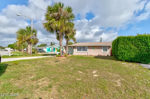 Exterior - 47 Alamanda Dr, Ormond Beach, FL 32176 photo 6 of 6