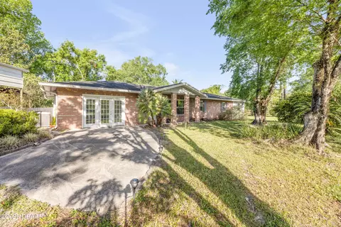 416 Western Rd, New Smyrna Beach, FL 32168