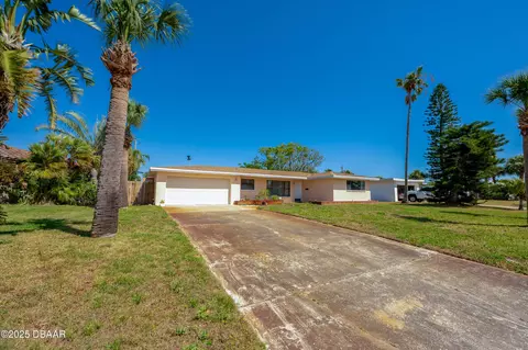 45 Harvard Dr, Ormond Beach, FL 32176 photo 2
