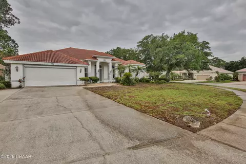 732 Sea Duck Dr, Daytona Beach, FL 32119