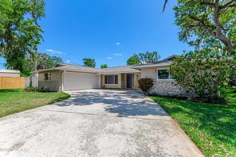 226 Brittany Ave, Port Orange, FL 32127
