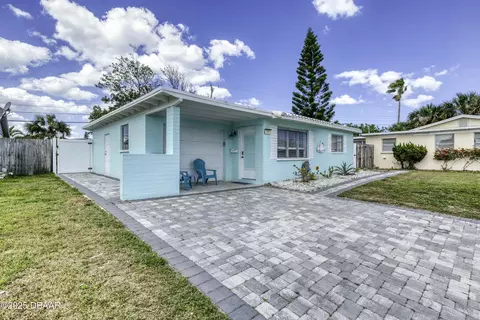 Exterior - 39 Seaview Dr, Ormond Beach, FL 32176 photo 5 of 12