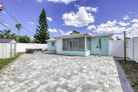 Exterior - 39 Seaview Dr, Ormond Beach, FL 32176 photo 10 of 12