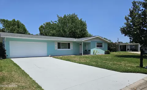 2329 Oriole Ln, South Daytona, FL 32119