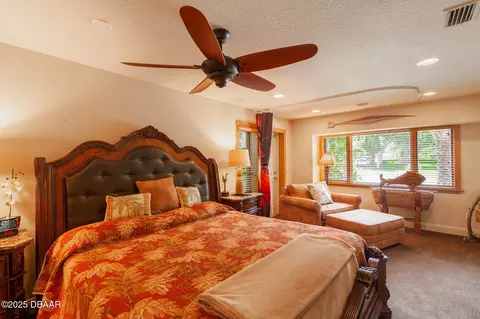 Bedroom - 427 N Riverside Dr, Edgewater, FL 32132 photo 3 of 3