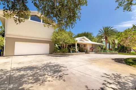 427 N Riverside Dr, Edgewater, FL 32132