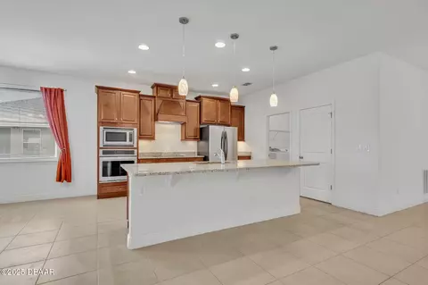 Kitchen - 225 River Vale Ln, Ormond Beach, FL 32174 photo 3 of 5
