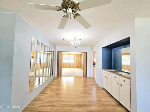 Living - 52 Oakview Cir, Ormond Beach, FL 32176 photo 5 of 5