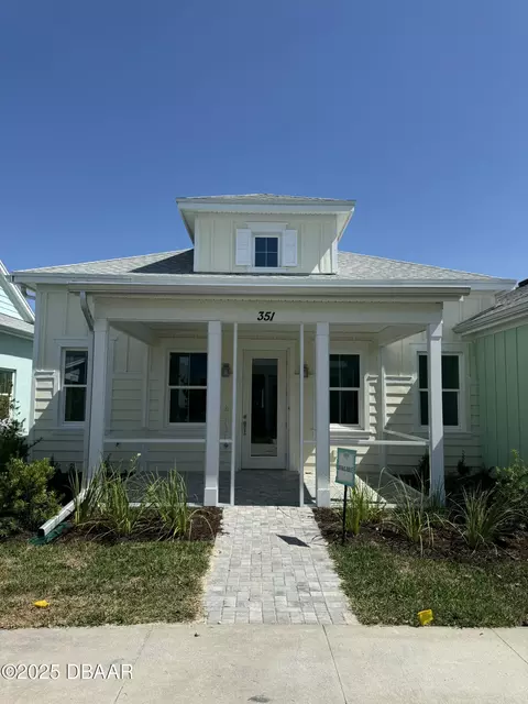 351 Latitude Dr, Daytona Beach, FL 32124