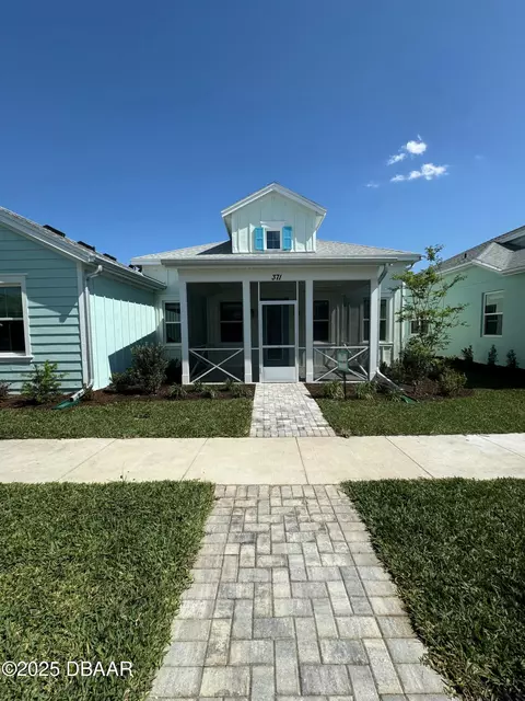 371 Latitude Dr, Daytona Beach, FL 32124