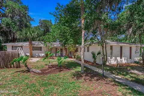 600 10th St, Holly Hill, FL 32117
