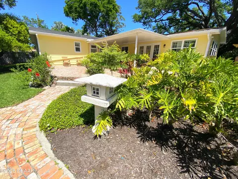 Exterior - 406 N Halifax Dr, Ormond Beach, FL 32176 photo 18 of 24