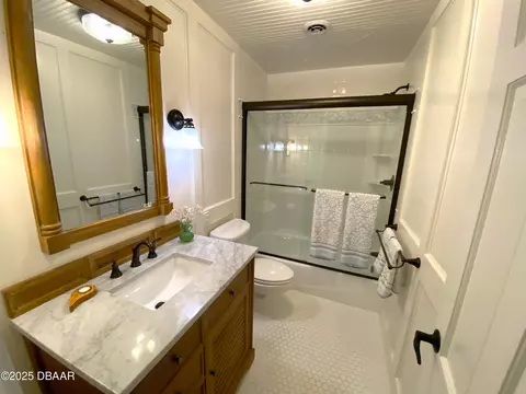Bath - 406 N Halifax Dr, Ormond Beach, FL 32176 photo 3 of 6