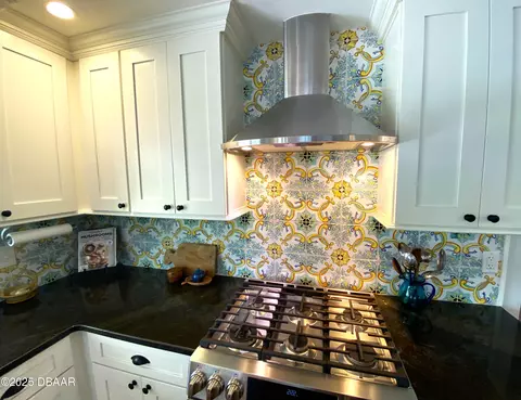 Kitchen - 406 N Halifax Dr, Ormond Beach, FL 32176 photo 6 of 7