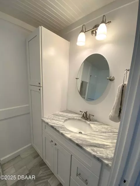 Bath - 406 N Halifax Dr, Ormond Beach, FL 32176 photo 6 of 6
