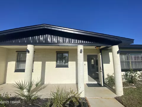 799 Loyola Dr, Ormond Beach, FL 32176 photo 2