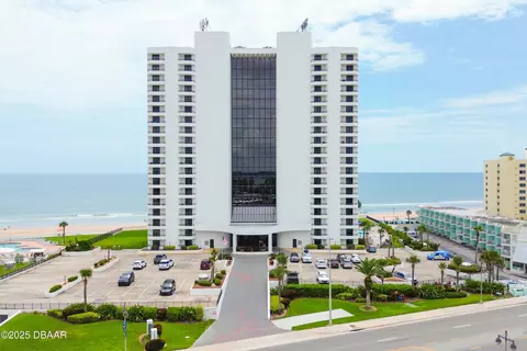 2555 S Atlantic Ave #205, Daytona Beach, FL 32118