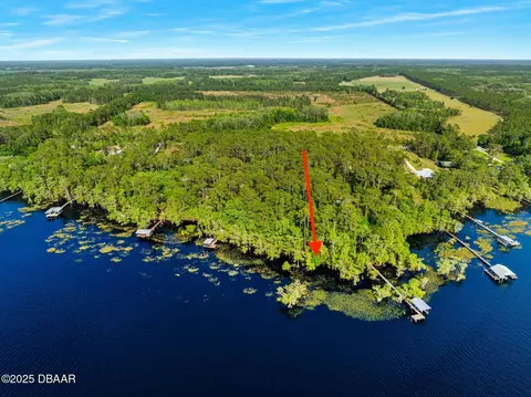 1926 Lake Disston Dr, Bunnell, FL 32110