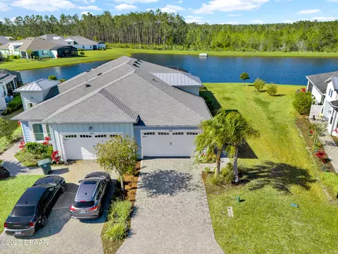 213 St Somewhere Dr, Daytona Beach, FL 32124
