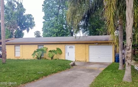 1151 Buena Vista Dr, Daytona Beach, FL 32117
