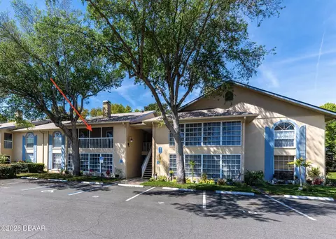 681 Wellington Station Blvd #10, Ormond Beach, FL 32174