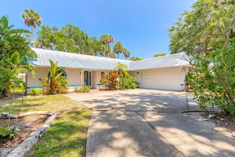 Exterior - 1927 Orange Tree Dr, Edgewater, FL 32141 photo 3 of 16