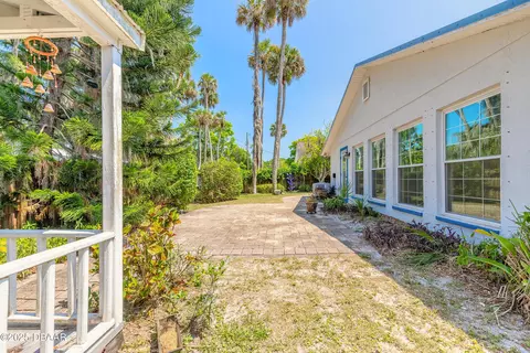 Exterior - 1927 Orange Tree Dr, Edgewater, FL 32141 photo 15 of 16
