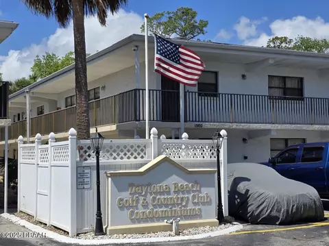 1504 Virginia Ave #202, Daytona Beach, FL 32114