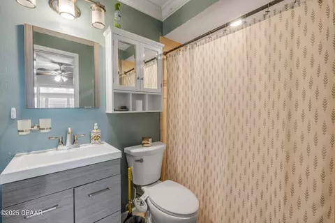 Bath - 4575 Olympic Dr, Cocoa, FL 32927 photo 1 of 2