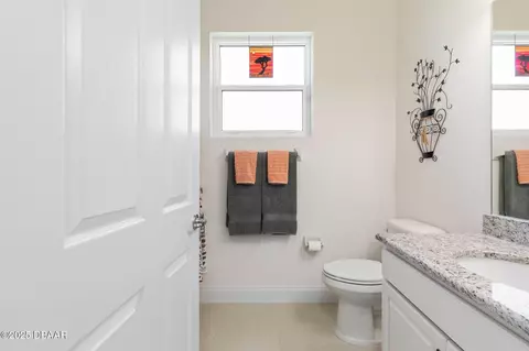 Bath - 3238 Bailey Ann Dr, Ormond Beach, FL 32174 photo 4 of 6