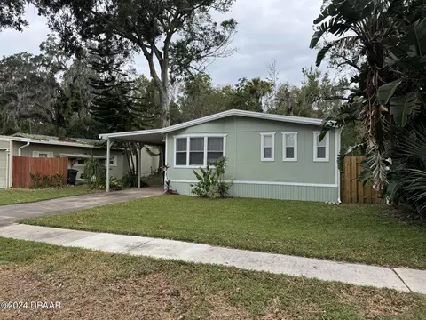 16 Golden Gate Cir, Port Orange, FL 32129