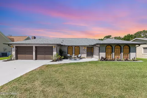 71 Lazy Eight Dr, Port Orange, FL 32128