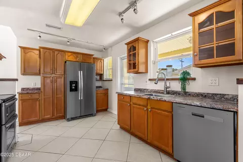 863 Riverside Dr, Ormond Beach, FL 32176 photo 17