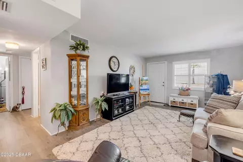 10 Lynnhurst Dr #105, Ormond Beach, FL 32176 photo 9