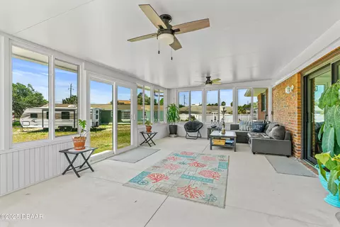 Exterior - 16 W Tipperary Ln, Ormond Beach, FL 32176 photo 2 of 2
