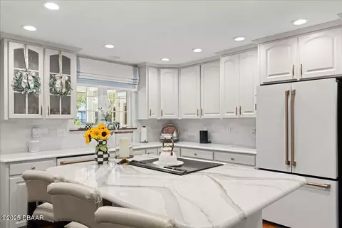 Kitchen - 1380 Aleut Ln, Ormond Beach, FL 32174 photo 5 of 6