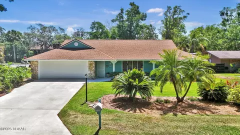 1 Cobblestone Trl, Ormond Beach, FL 32174